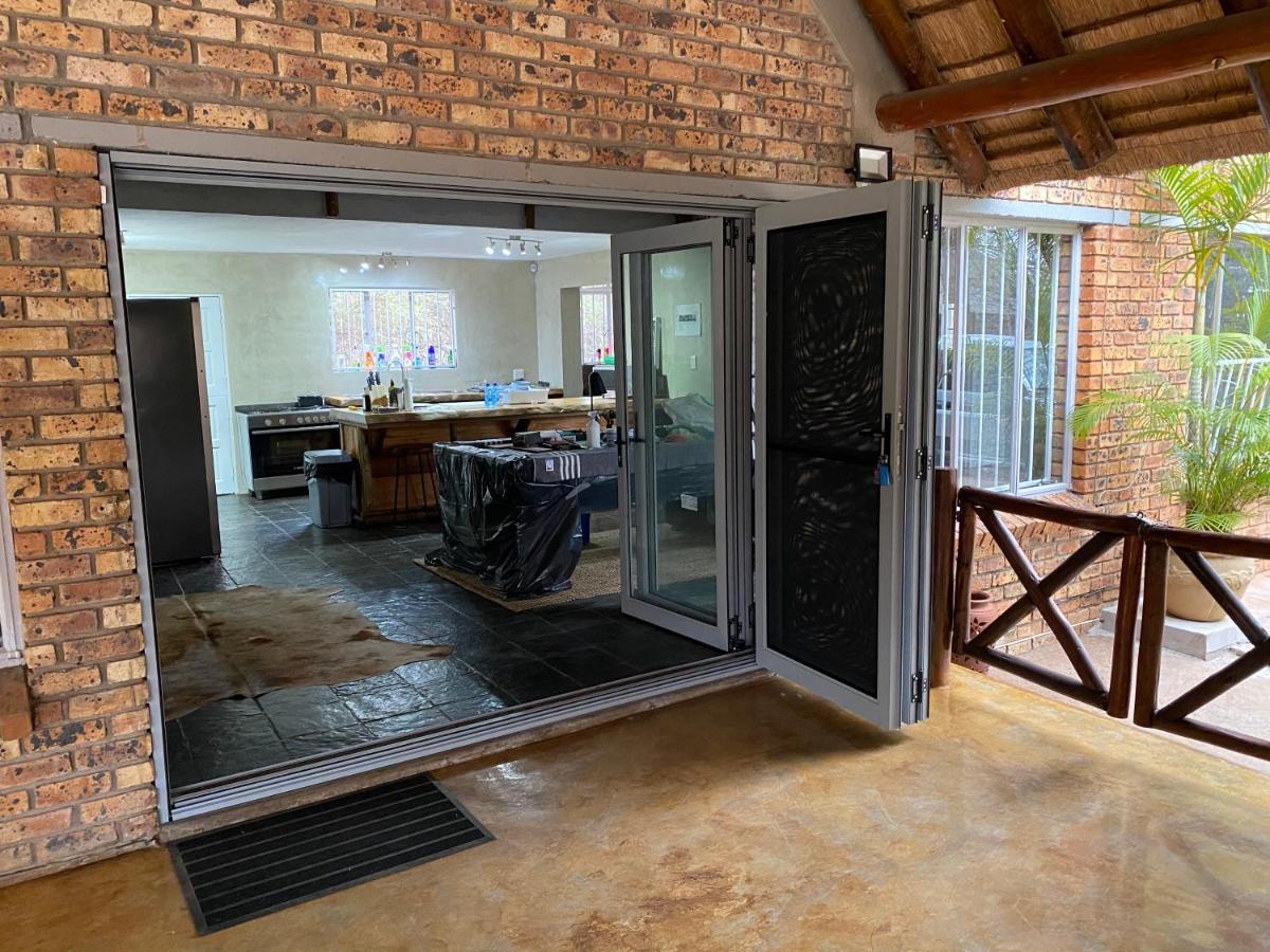Villa Genet House Marloth Park Exterior foto