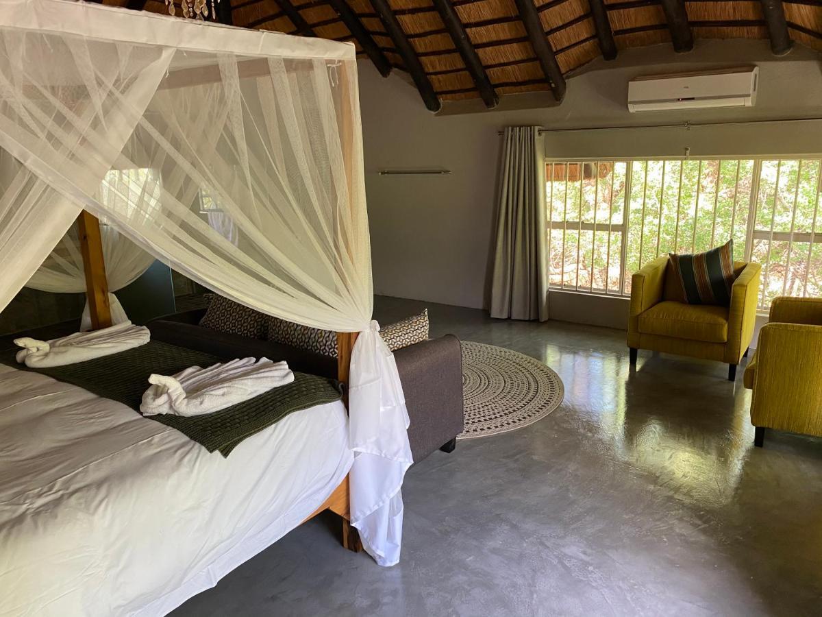 Villa Genet House Marloth Park Exterior foto